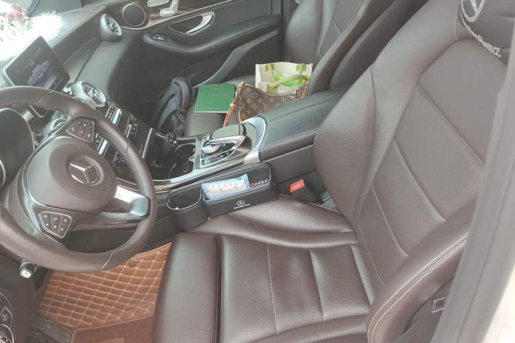 Used Mercedes-Benz GLC 2016 GLC 260 4MATIC Luxury Model