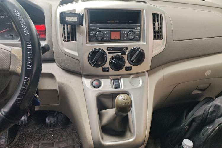 Used Nissan NV200 2016 Revised Version 1.6L Manual Luxury Edition
