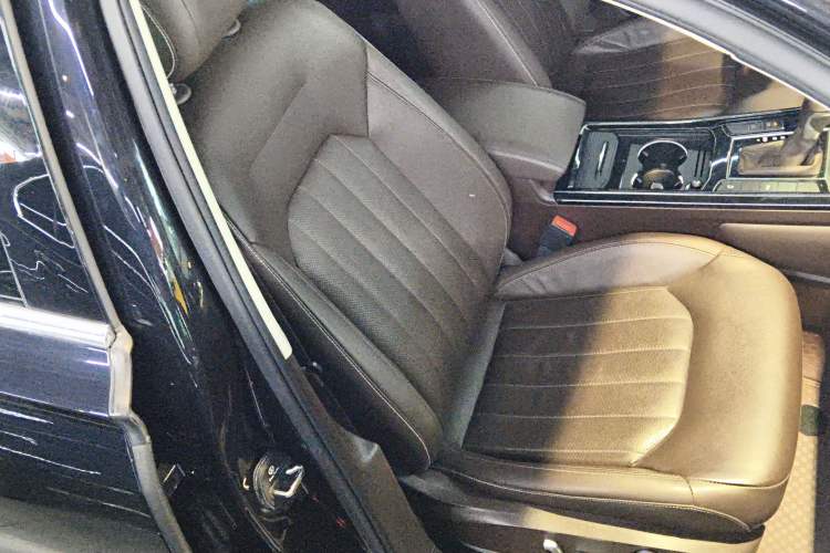 Used Volkswagen Phideon 2021 380TSI Luxury Edition