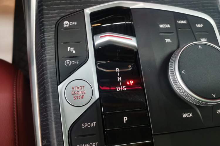 Used BMW 3 Series 2025 325Li M Sport Package Gear Lever