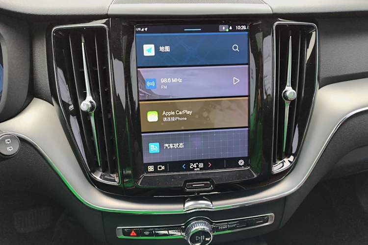 Used Volvo XC60 2022 B5 4x4 Zhiyi Luxury Edition
