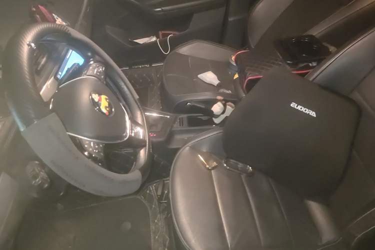 Used Volkswagen Gran Lavida 2015 230TSI DSG Comfort Edition Left Front Seat