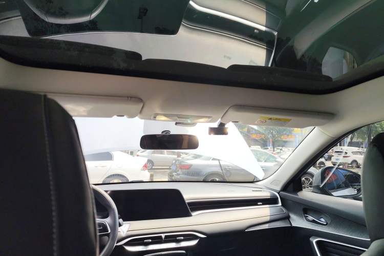 Used Venucia V 2021 260T Idol Edition