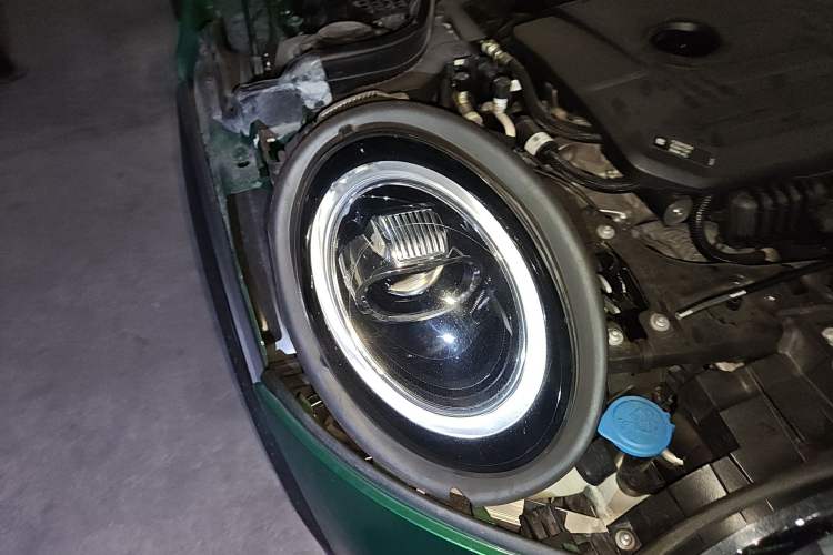 Used MINI 2019 1.5T COOPER 60th Anniversary Edition Five-Door Version Right Front Headlight