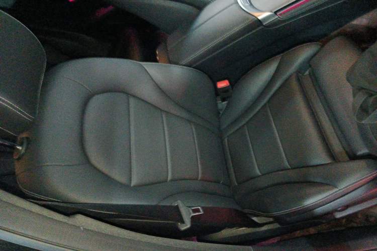 Used Mercedes-Benz GLC Coupe 2020 GLC 300 4MATIC Coupe SUV