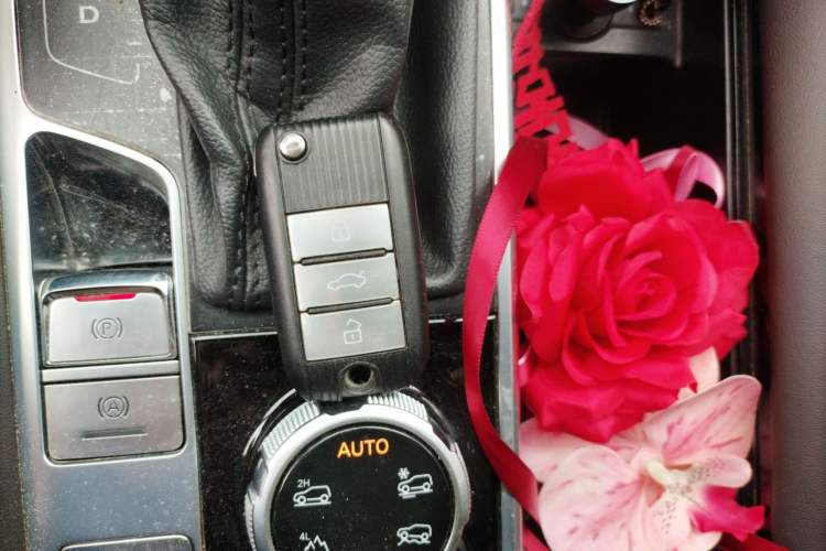 Used Roewe RX8 2019 30T Smart Connectivity Four-Wheel Drive Supreme Flagship Edition