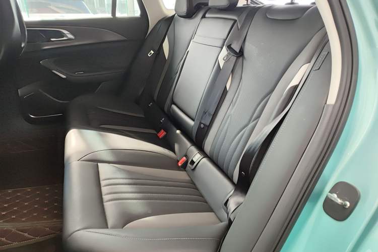 Used Hongqi H6 2023 2.0T ZhiMei Edition
