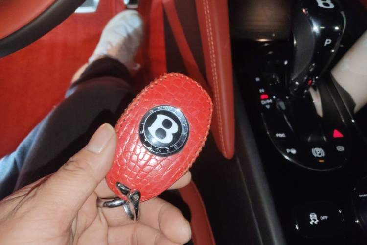 Used Bentley Bentayga Plug-in Hybrid 2021 3.0T PHEV Vehicle Key