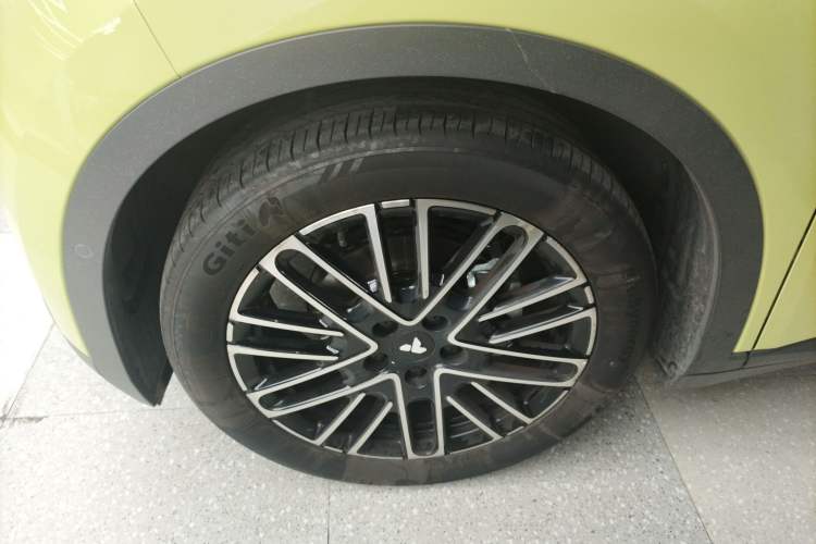 Used firefly 2025 Illuminated Edition
