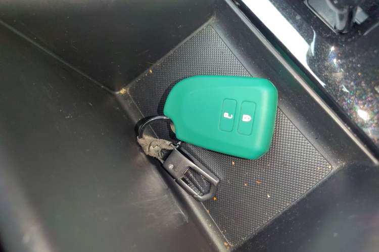 Used Toyota YARiS L Zhi Xuan 2022 X-Trail 1.5L CVT Luxury PLUS Edition
