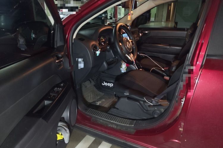 Used Jeep Compass 2013 2.0L two-wheel drive sport version