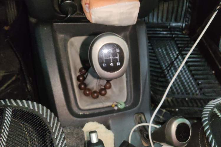 Used BAIC Off-Road BJ40 2014 2.4L Manual Cross-Country Edition Gear Lever