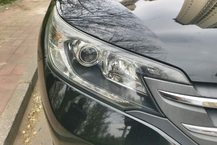 Used Honda CR-V 2013 2.4L two-wheel drive luxury version Right Front Headlight