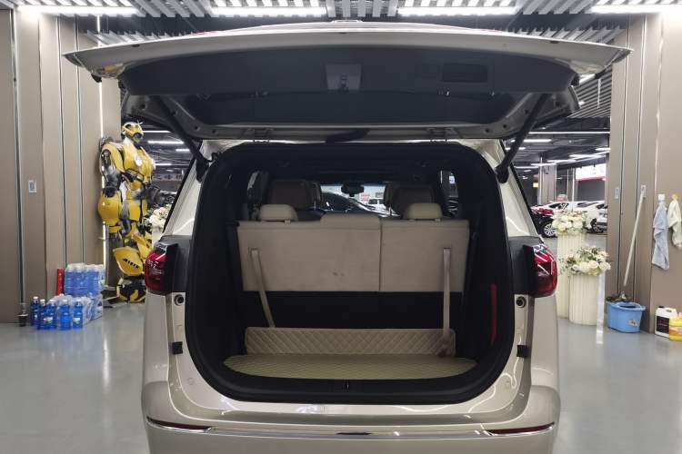 Used Buick GL8 2022 ES Landtrek 653T Flagship Model
