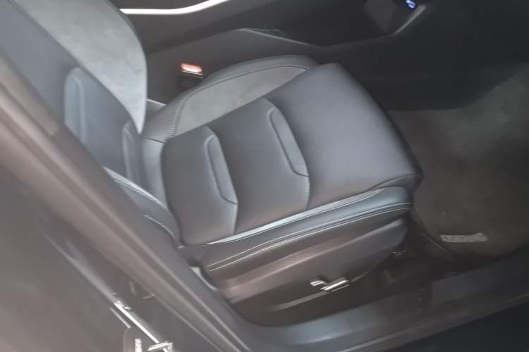 Used Geely Auto Preface 2023 2.0TD "Only This Verdant Green" Edition Right Front Seat