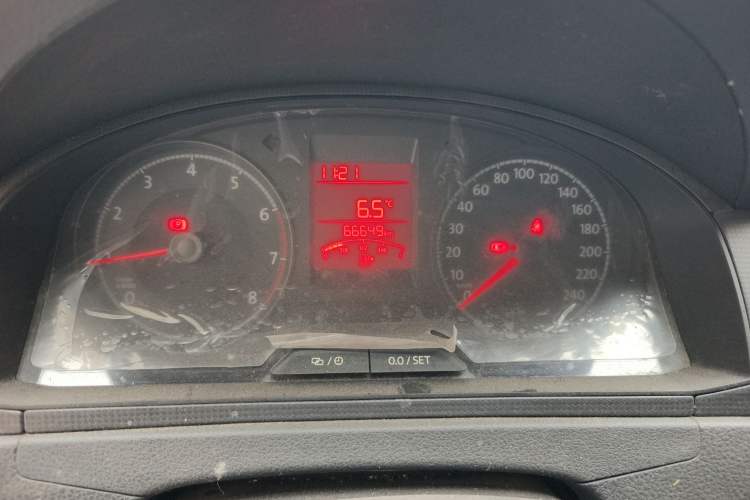 Used Volkswagen Santana 2016 1.6L Manual Fashion Edition
