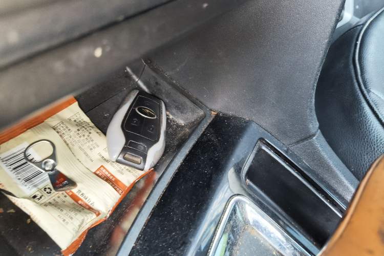 Used Soueast DX7 2015 1.5T Automatic Luxury Model
