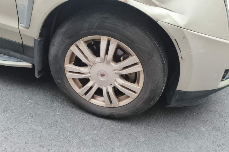 Used Cadillac SRX 2013 3.0L Luxury Model Right Front Wheel Hub