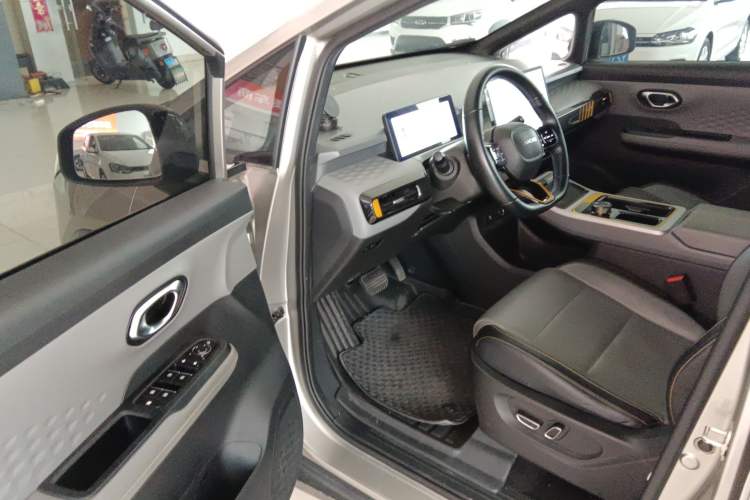 Used AION Y 2022 70 Intelligent Edition Lithium Iron Phosphate Driver Seat