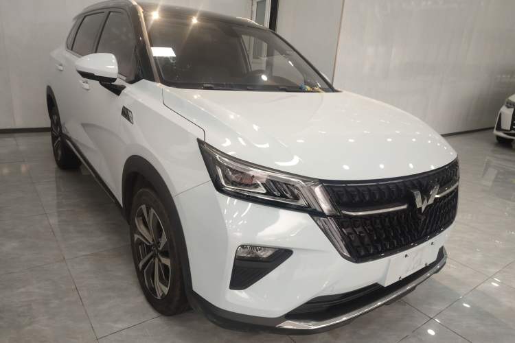 Used Wuling Asta 2022 2.0L DHT Electric-Speed Version