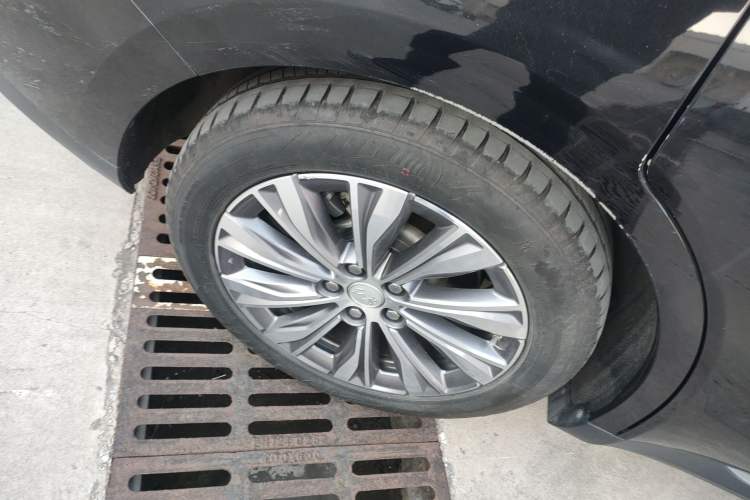 Used Hongqi E-QM5 2023 620km PLUS
