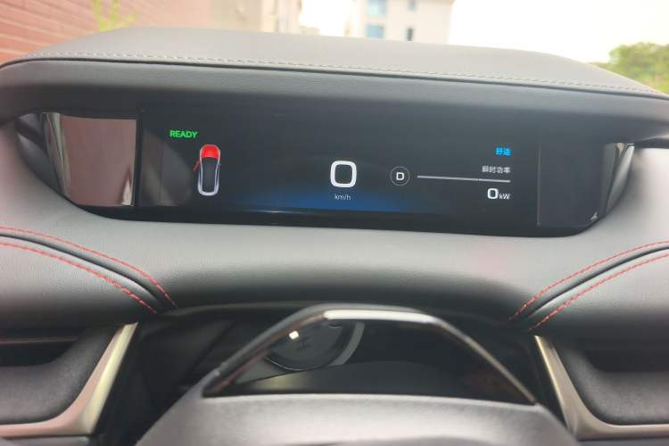 Used Xiaomi Auto SU7 2024 Four-Wheel Drive Ultra-Long Range Advanced Intelligent Driving Max Edition Instrument Cluster
