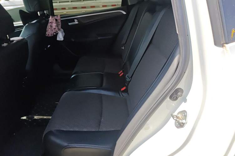 Used Honda Jade 2017 1.8L automatic Comfort version 5 seats
