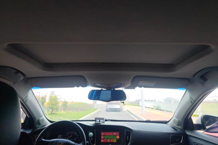 Used Roewe 360 2015 1.5L Automatic Luxury Edition
