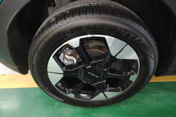 Used AION UT 2025 420 Prestige Edition Exterior 5