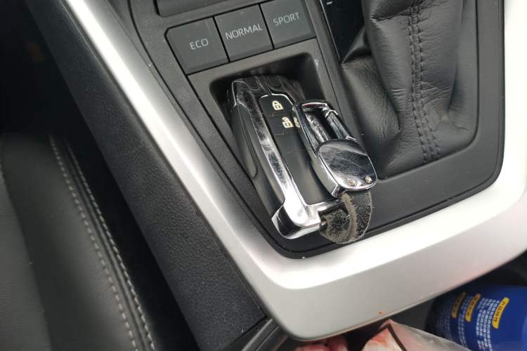 Used Toyota Wildlander 2020 2.0L CVT Two-Wheel Drive Luxury Edition
