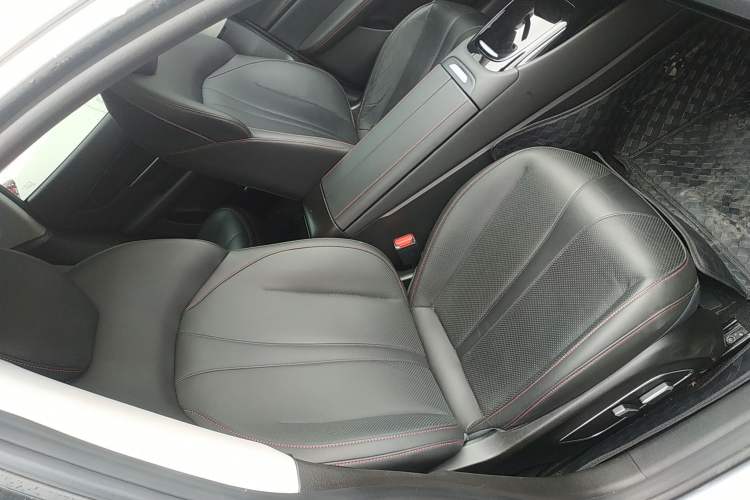 Used XPeng P7 2022 586G Right Front Seat