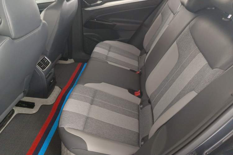 Used Volkswagen ID.4 CROZZ 2025 Pure Edition Left Rear Seat