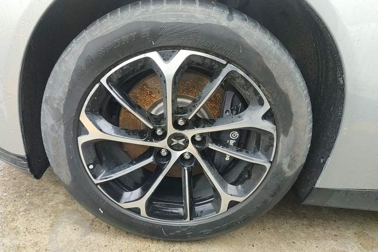 Used XPeng P7 2022 586G Exterior 4