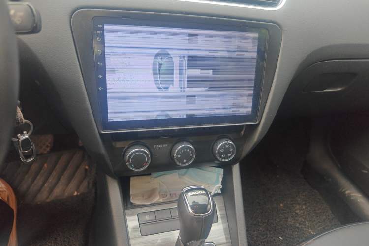 Used Skoda Octavia 2017 1.6L Automatic Smart Drive Edition