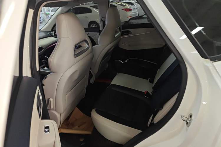 Used MG Pilot 2021 300TGI Automatic Two-Wheel Drive Trophy Prestige Edition
