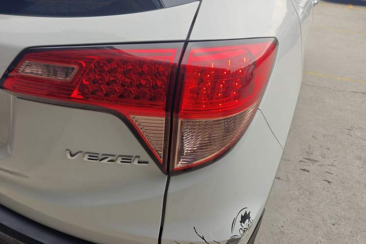 Used Honda Vezel 2015 1.5L CVT two-wheel drive Comfort trim Right Rear Taillight