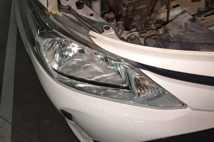 Used Toyota Vios 2017 1.5L CVT Innovation Edition Right Front Headlight