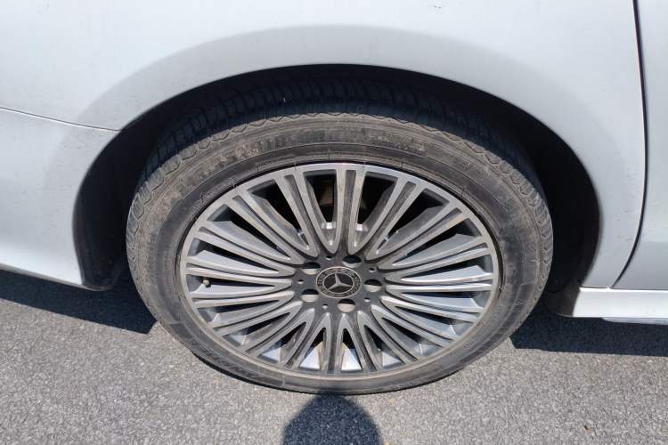 Used Mercedes-Benz E-Class 2018 Facelift E 200 L Sport Edition Right Rear Wheel Hub