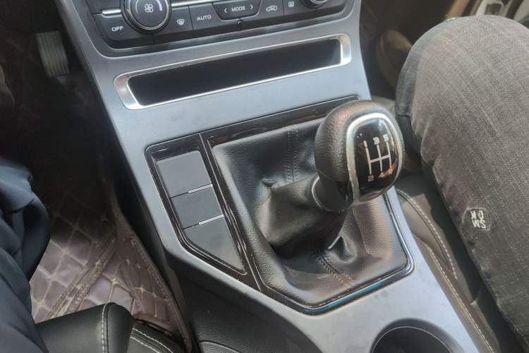 Used Geely Auto Emgrand 2018 1.5L Manual Upward Connect Edition
