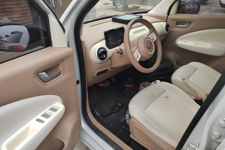 Used Wuling Hongguang MINIEV 2025 Four-Door Version Advanced Edition
