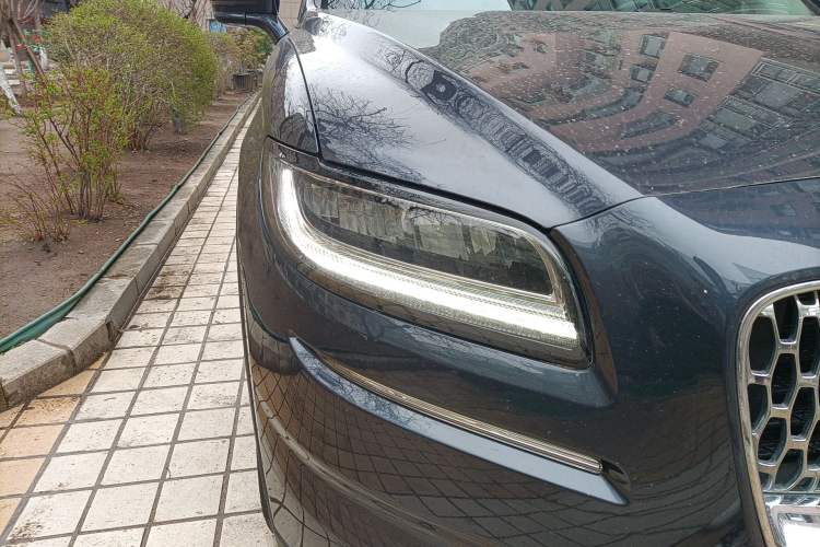 Used Lincoln Nautilus 2021 2.0T Four-Wheel Drive Luxury Edition Right Front Headlight