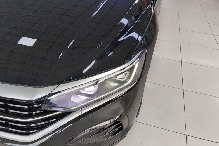 Used Volkswagen Passat 2023 Facelift 330TSI Luxury Edition