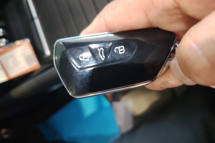 Used Volkswagen ID.7 VIZZION 2024 AIR model
