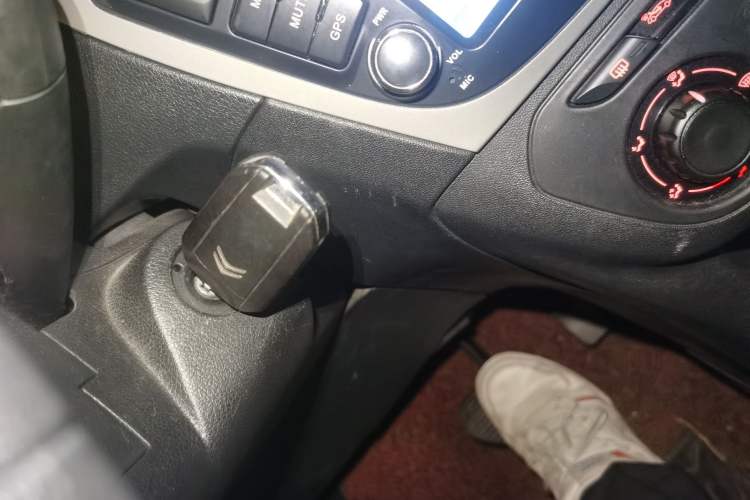 Used Citroen Elysee 2014 1.6L Automatic Fashion Model Vehicle Key