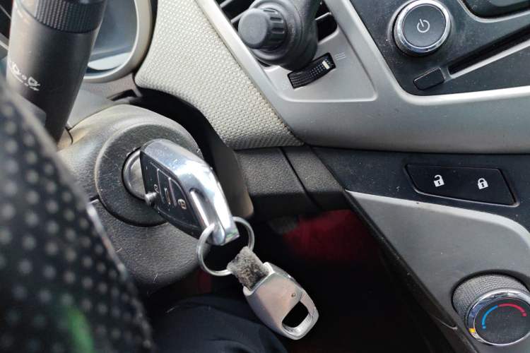 Used Chevrolet Cruze 2013 1.6L SE MT
