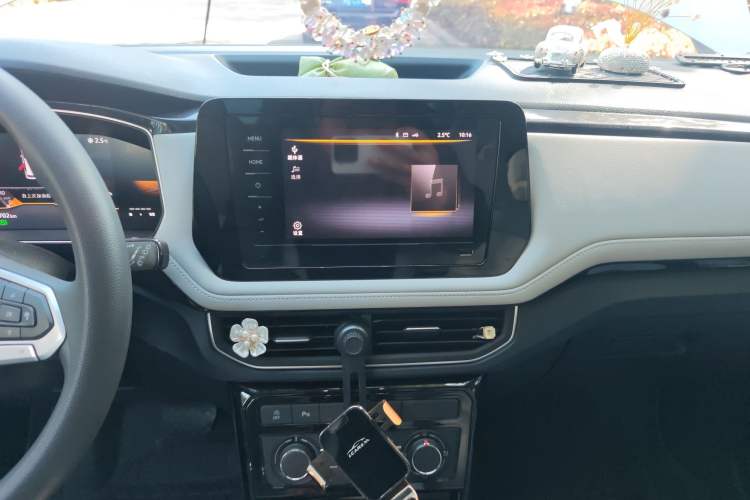 Used Volkswagen Tharu 2025 New Sharp 1.5L Ambitious Edition
