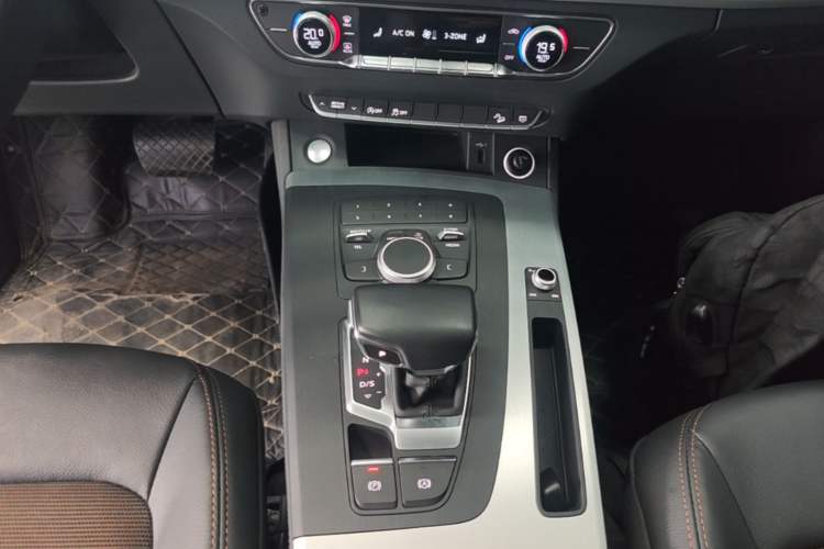 Used Audi Q5L 2020 Revised 40 TFSI Prestige Edition
