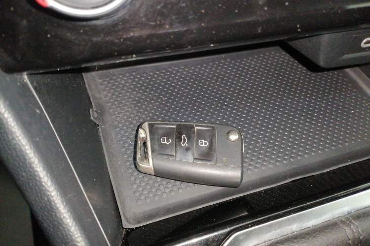 Used Volkswagen Sagitar 2023 280TSI DSG Beyond Lite Edition Vehicle Key