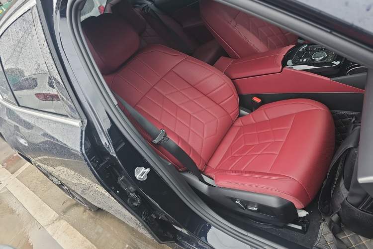 Used BMW 5 Series 2025 530Li Leading Model M Sport Package