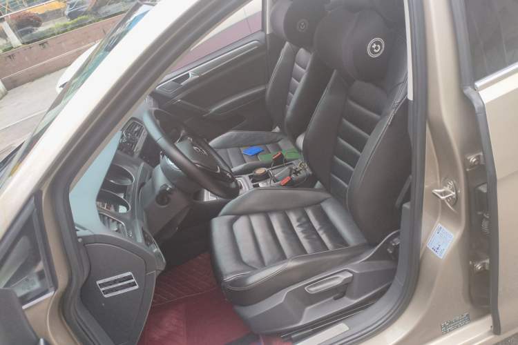 Used Volkswagen Golf 2016 230TSI Automatic Luxury Version Left Front Seat